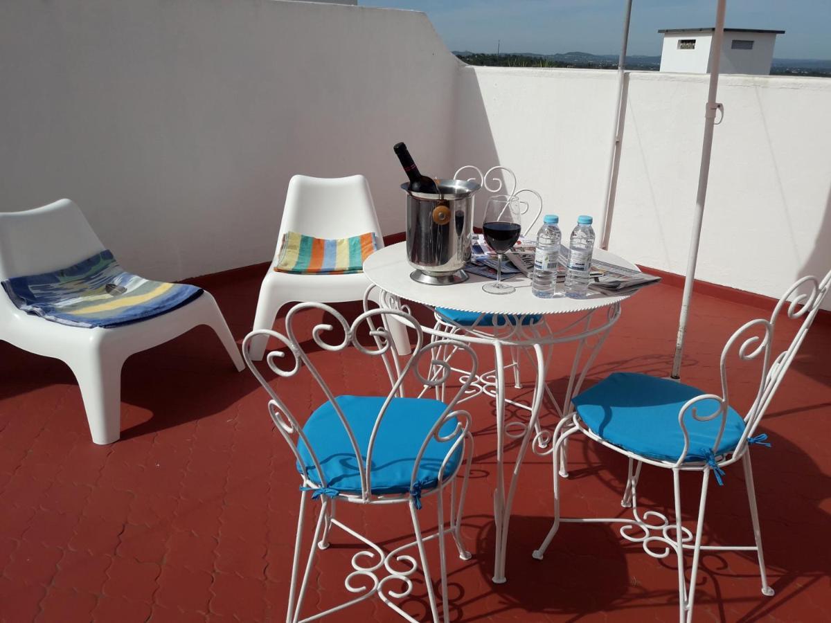 Familia Brito Hotel Porches  Kültér fotó