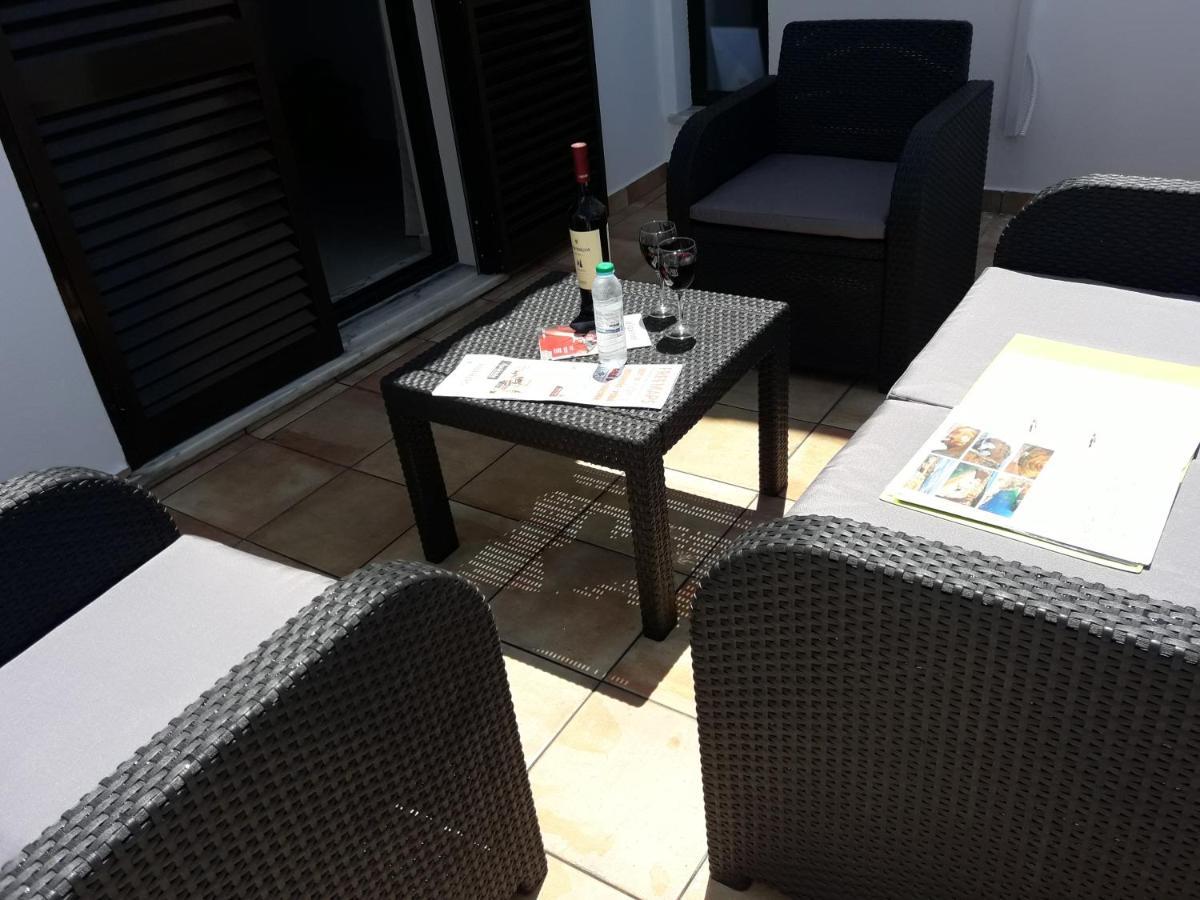 Familia Brito Hotel Porches  Kültér fotó