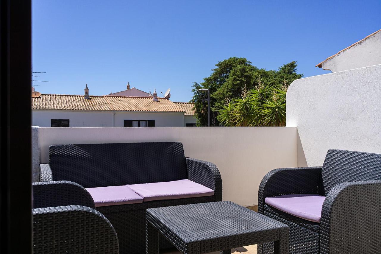 Familia Brito Hotel Porches  Kültér fotó