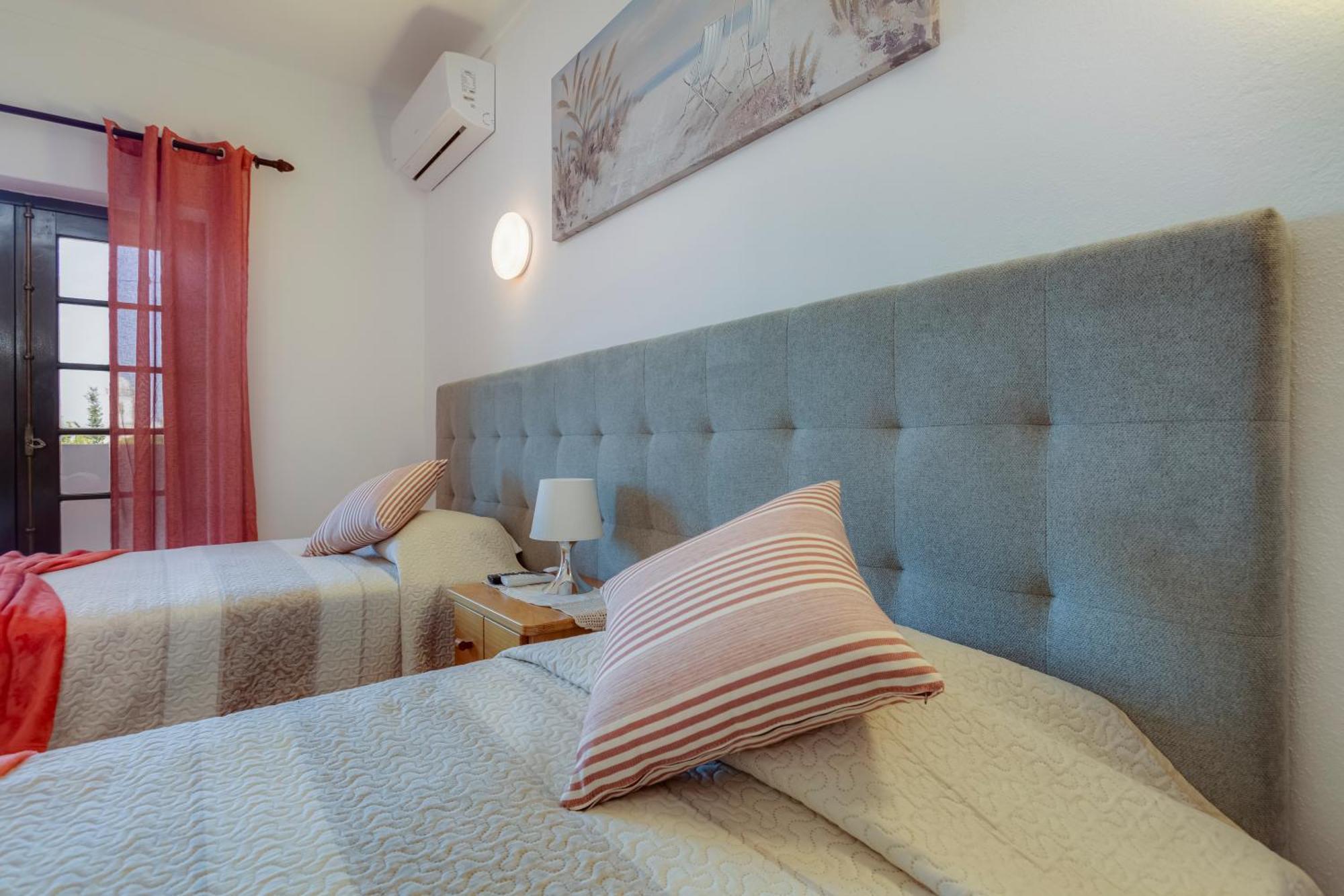 Familia Brito Hotel Porches  Kültér fotó